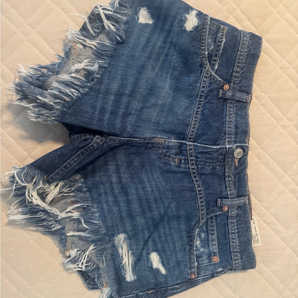 We the free - Westwood Mid rise High-Low Jean shorts size 28